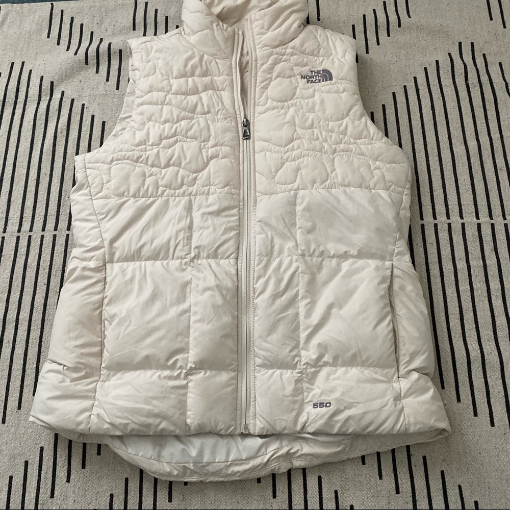 The north face white 550 puffer vest